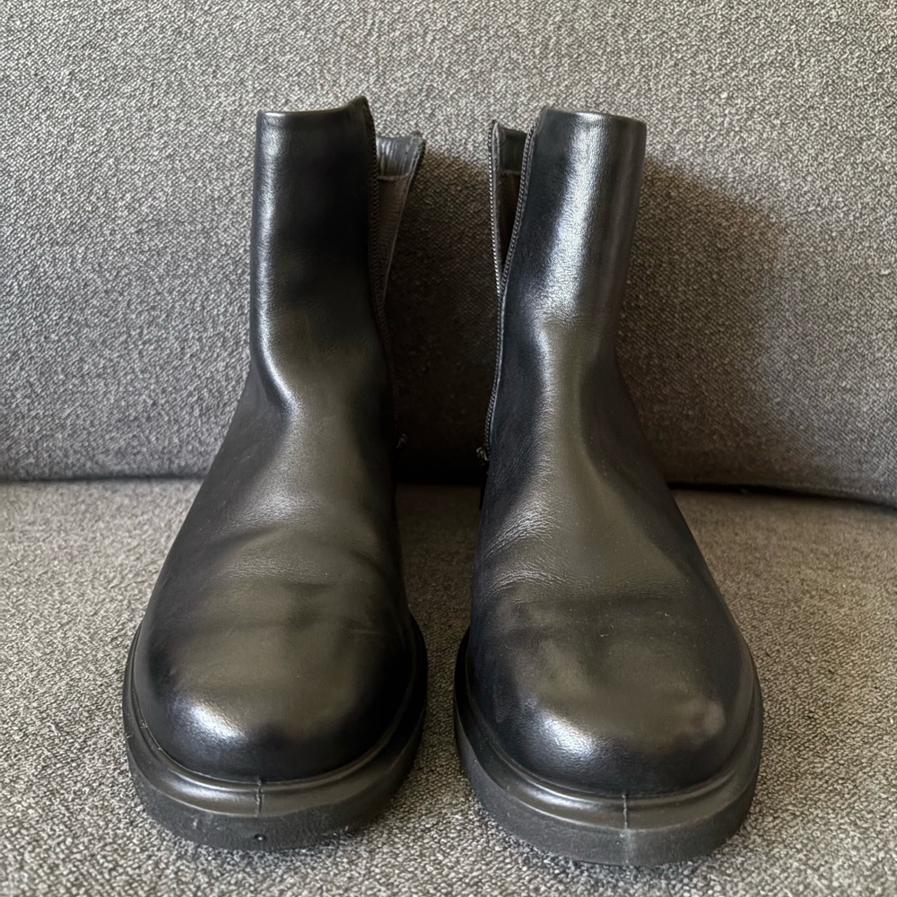 Brand New Ecco woman’s  Black Leather Boots
